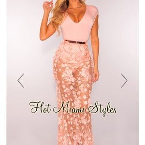 Blush Pink 3D Floral Panty Lined Maxi Dress